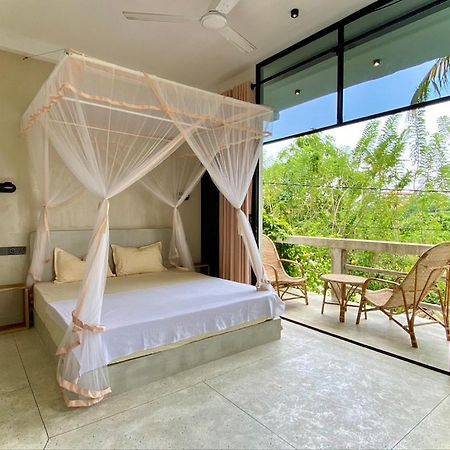 ホテル Lotus Surf House ミディガマ・イースト エクステリア 写真